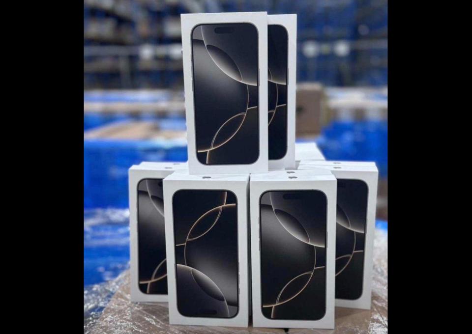 Apple iPhone 16 Pro Max, iPhone 16 Pro, iPhone 16, iPhone 16 Plus, iPhone 15 Pro Max, iPhone 15 Pro