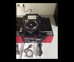 Pioneer CDJ-3000 Multi-Player / Pioneer DJM-A9 DJ Mixer / Pioneer DJ DJM-V10-LF / Pioneer DJM-S11 - 16/16