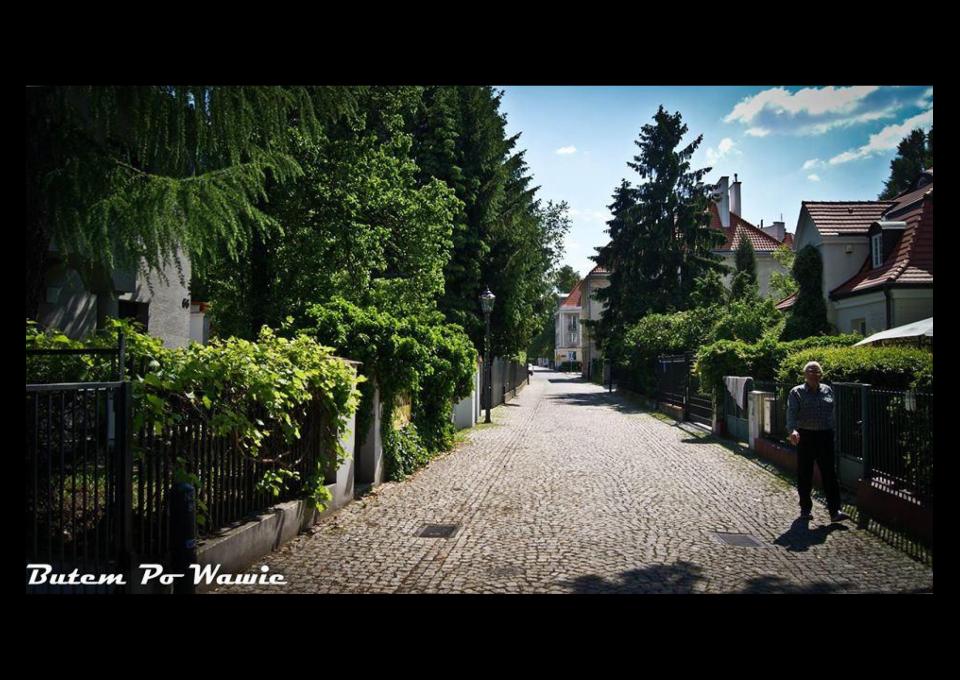 Stare Bielany - zielona osada na carskim poligonie