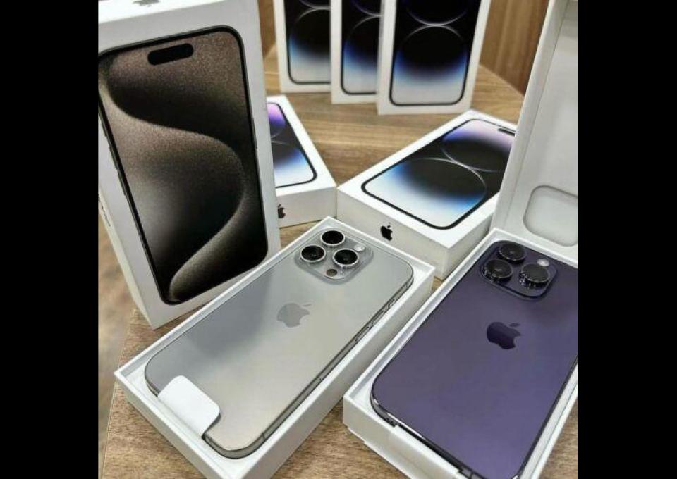 Apple iPhone 16 Pro 512 GB  Samsung Galaxy S25 Ultra 256 GB