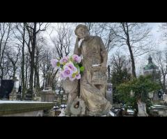 08.03 - Śladami wyjątkowych kobiet na Starych Powązkach - 1/1