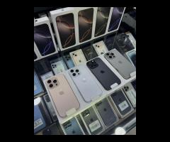 Apple iPhone 16 Pro 128GB dla 550EUR, iPhone 16 Pro Max 256GB dla 650EUR, iPhone 16 128GB dla 420EUR