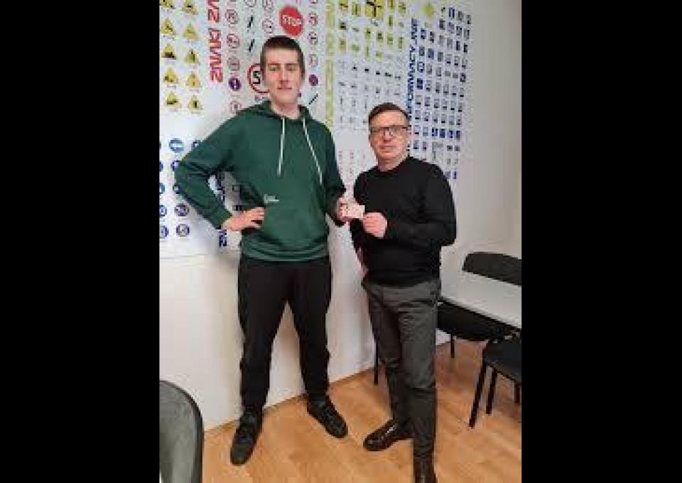 Kup prawo jazdy z dostawą do domu