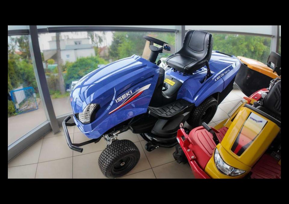 Traktor ogrodowy ISEKI CM 7421 H 4x4 kosiarka