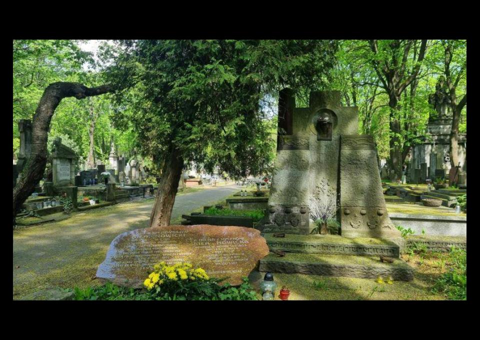 13.09 - Śladem represji stalinowskiej na Starych Powązkach