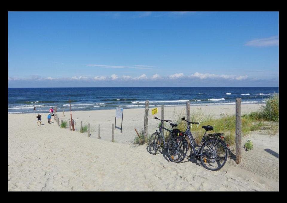ROWEREM WZDŁUŻ WYBRZEŻA