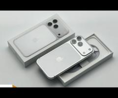 Apple iPhone 17 Pro = 680 EUR, iPhone 17 Pro Max = 770 EUR, iPhone 17 = 500 EUR, iPhone Air = 580EUR - 9/15