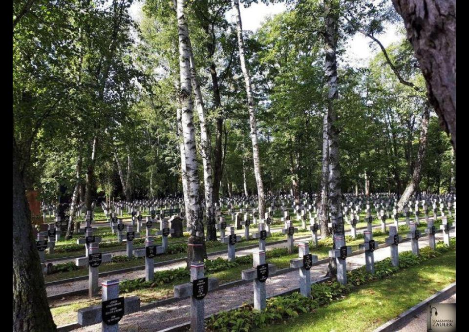 08.11 - Krzyżami się znaczy-spacer po Cmentarzu Wojskowym