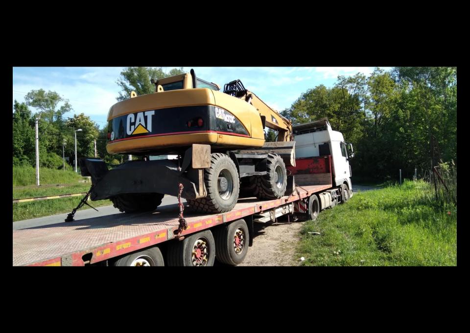 Transport drogowy ponadnormatywny - ponadgabarytowy - niskopodwoziowy