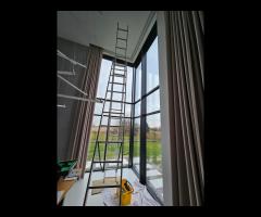 Mycie okien antresoli witryn sklepowych przeszkleń daszków fasad - 6/11