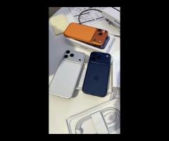 Apple iPhone 17 Pro Max , iPhone 17 Pro , iPhone 17 , iPhone Air , Apple iPhone 16 Pro Max - 4/16